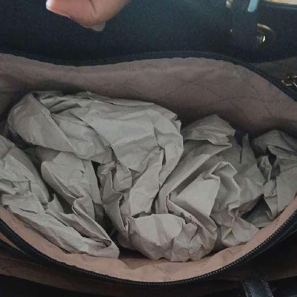 Michael Kors Medium Walsh Multifunction Tote – Brown/Black - Picture 3 of 15